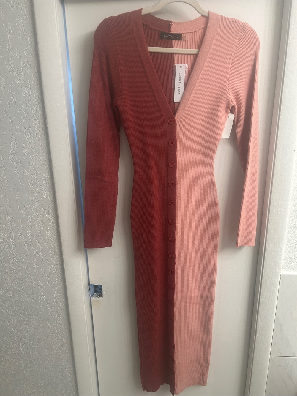 G.I.L.I. Two-Tone Pink Button-Front Ribbed Maxi Dress